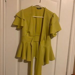 Cute green top for summer, hardly worn